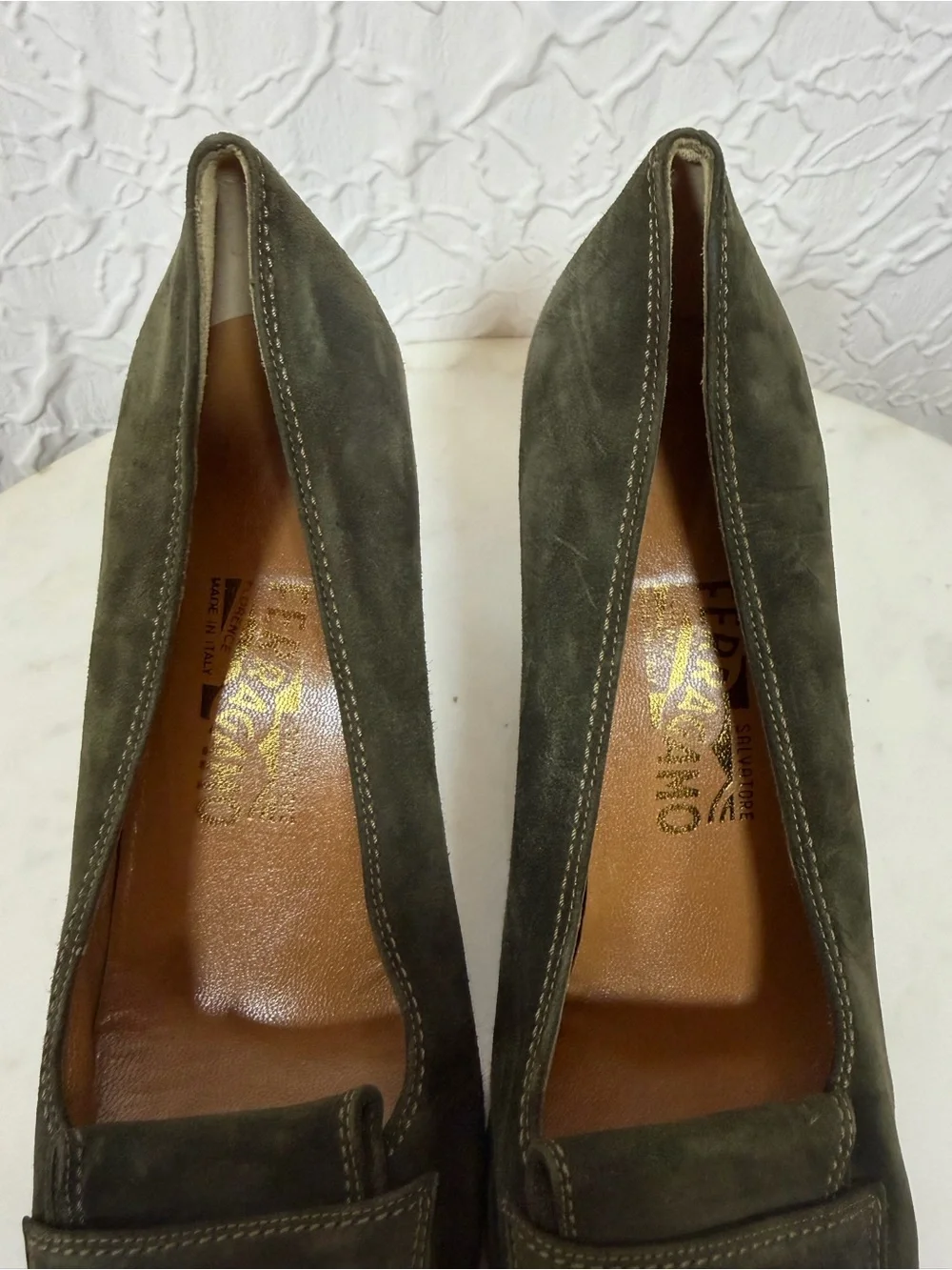 Salvatore Ferragamo Vintage 90’s Olive Green Suede Square Heel Loafers Sz 8.5